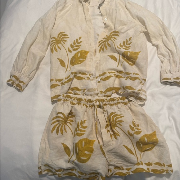 Zara Linen Shorts in White / Gold size S - Picture 9 of 9